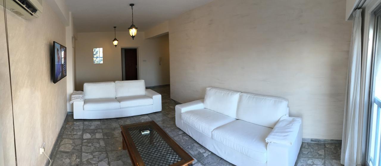 Spectacular 3 Bed Apartment