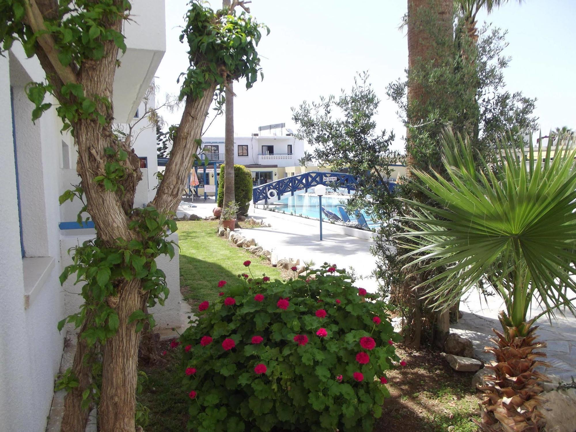 Kefalonitis Aparthotel Paphos