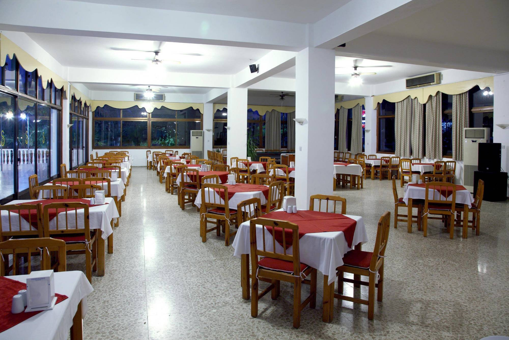 Club Simena