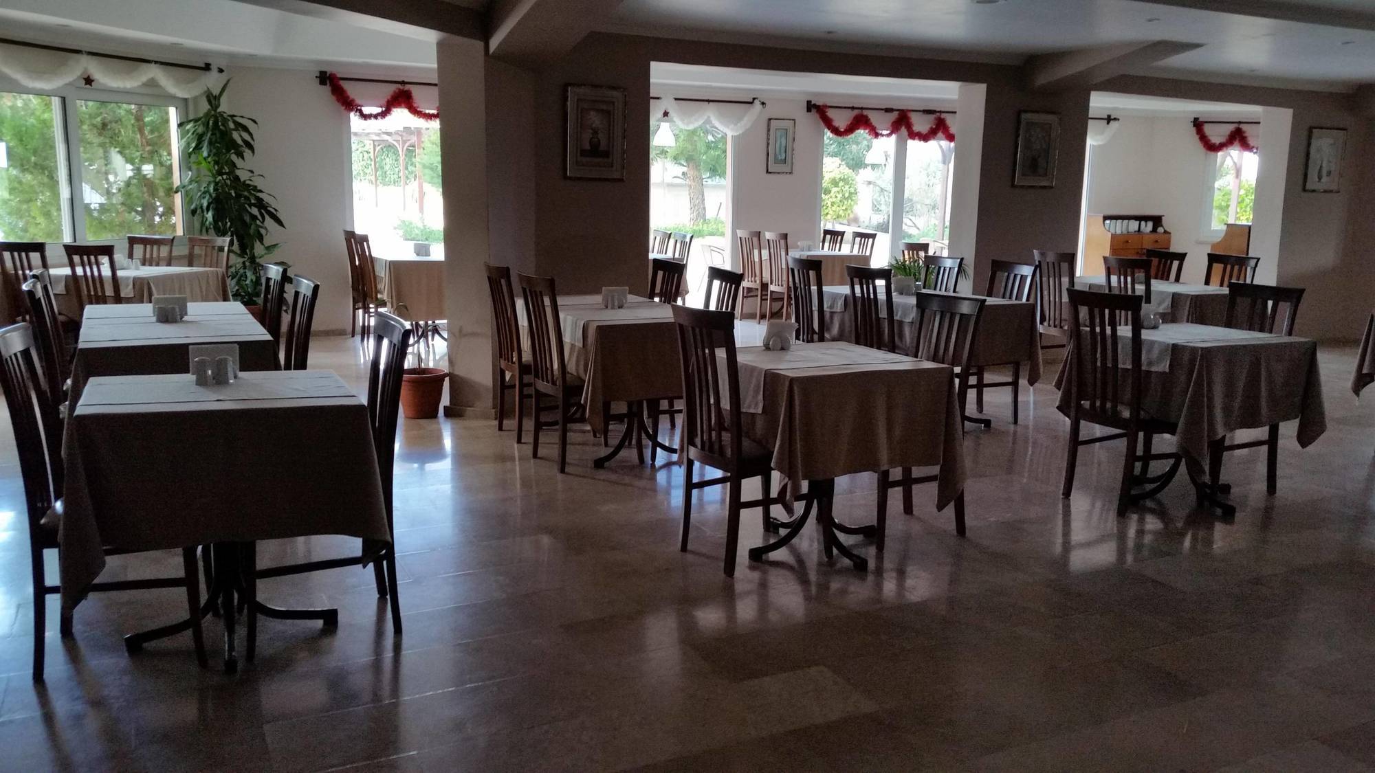 Mountain View Hotel Ayvaryara