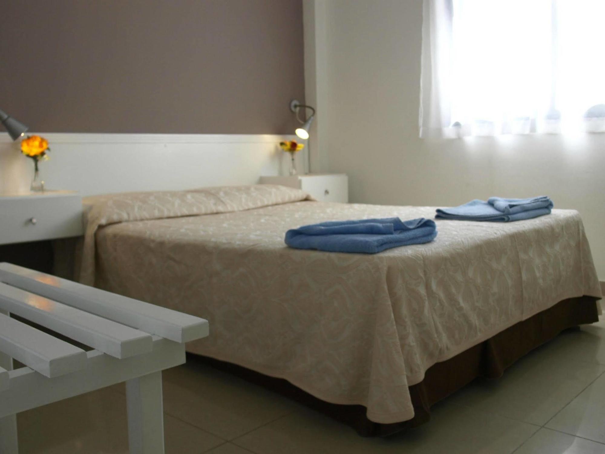 Hilltop Gardens 3* Paphos