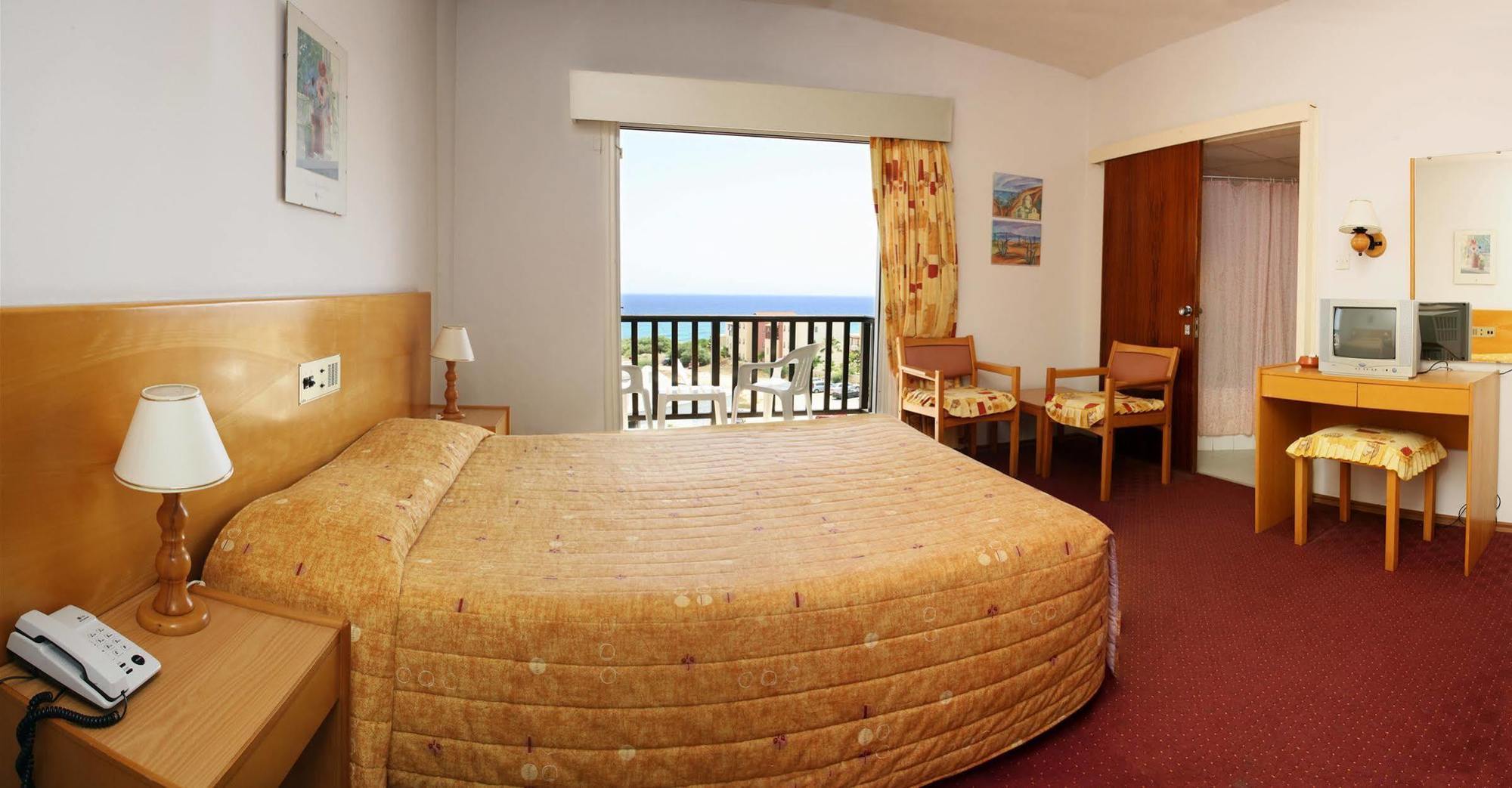 Anais Bay Hotel 3*