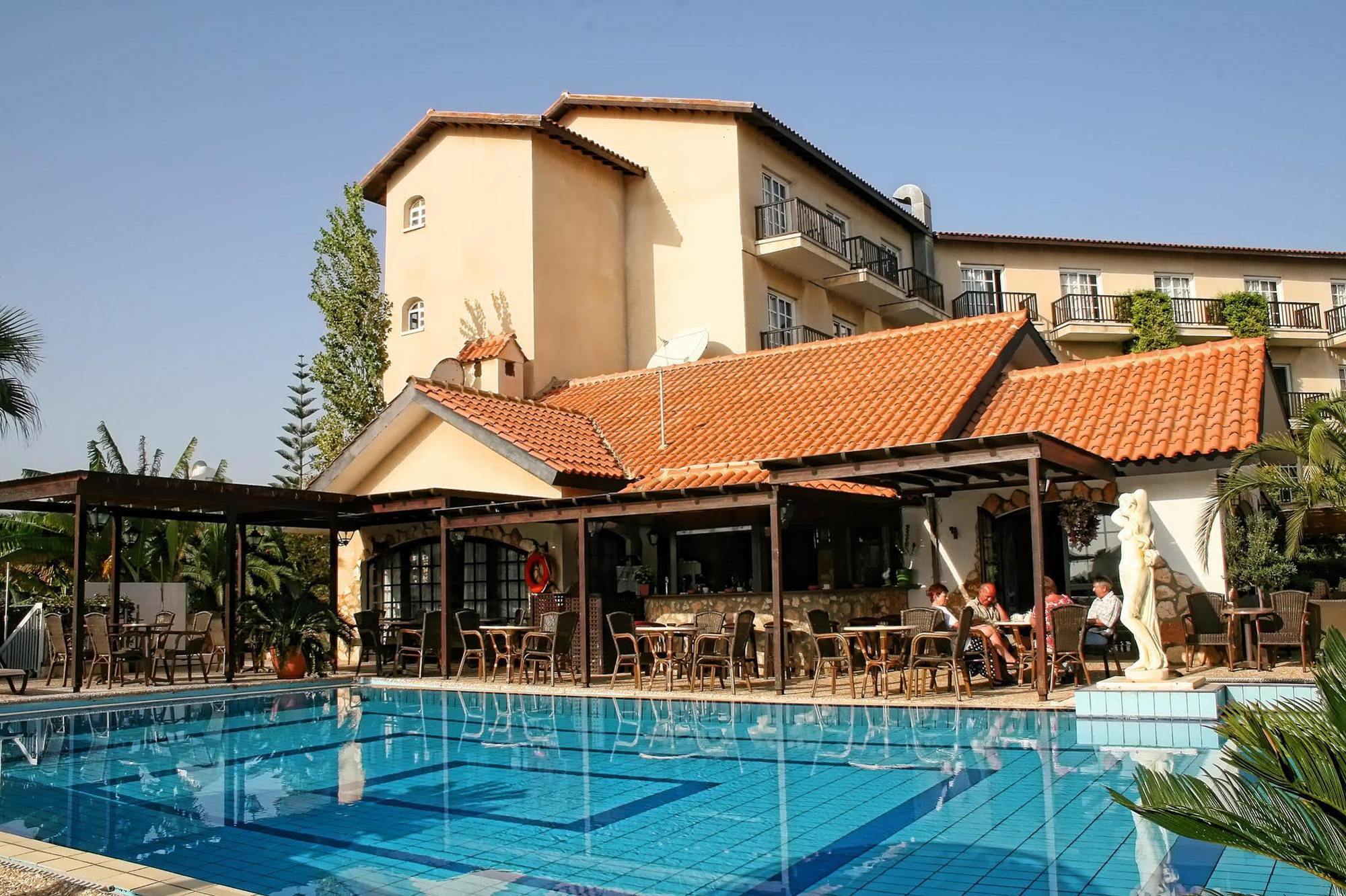 Anais Bay Hotel 3*