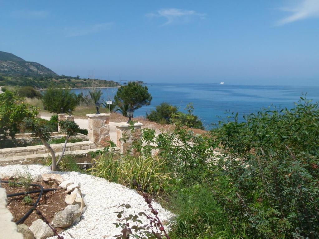 Aphrodite Beach 2*