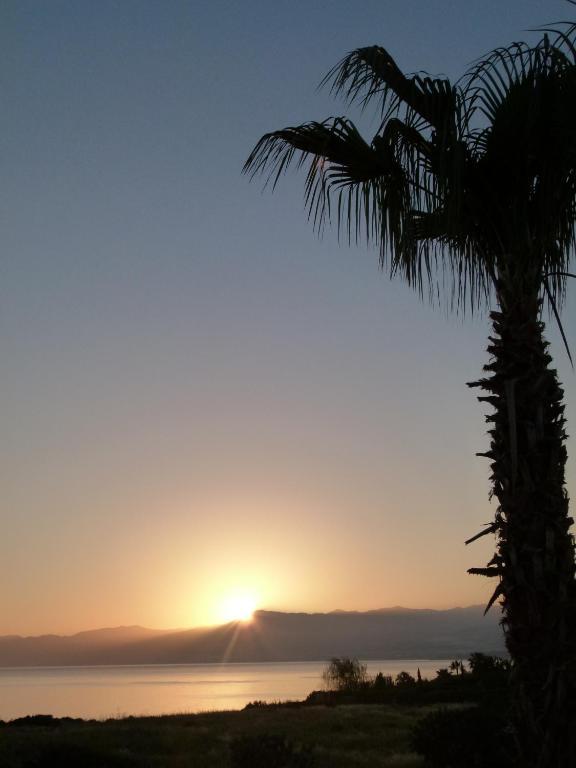 Aphrodite Beach Hotel 2*