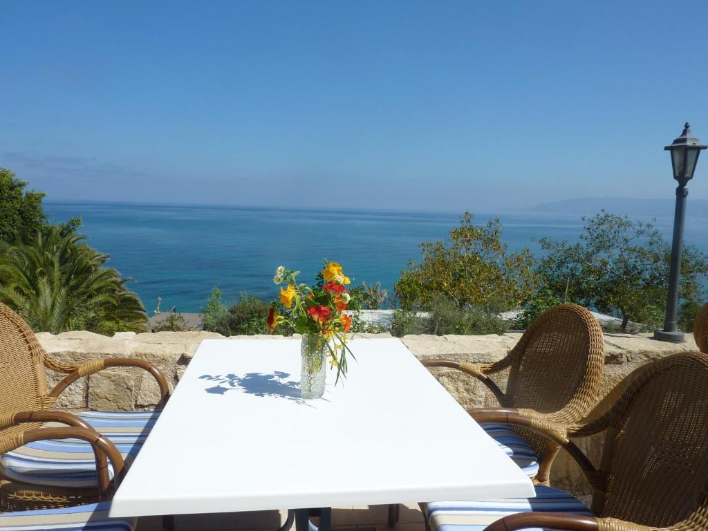 Aphrodite Beach