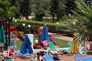 Paramount Aparthotel 4*