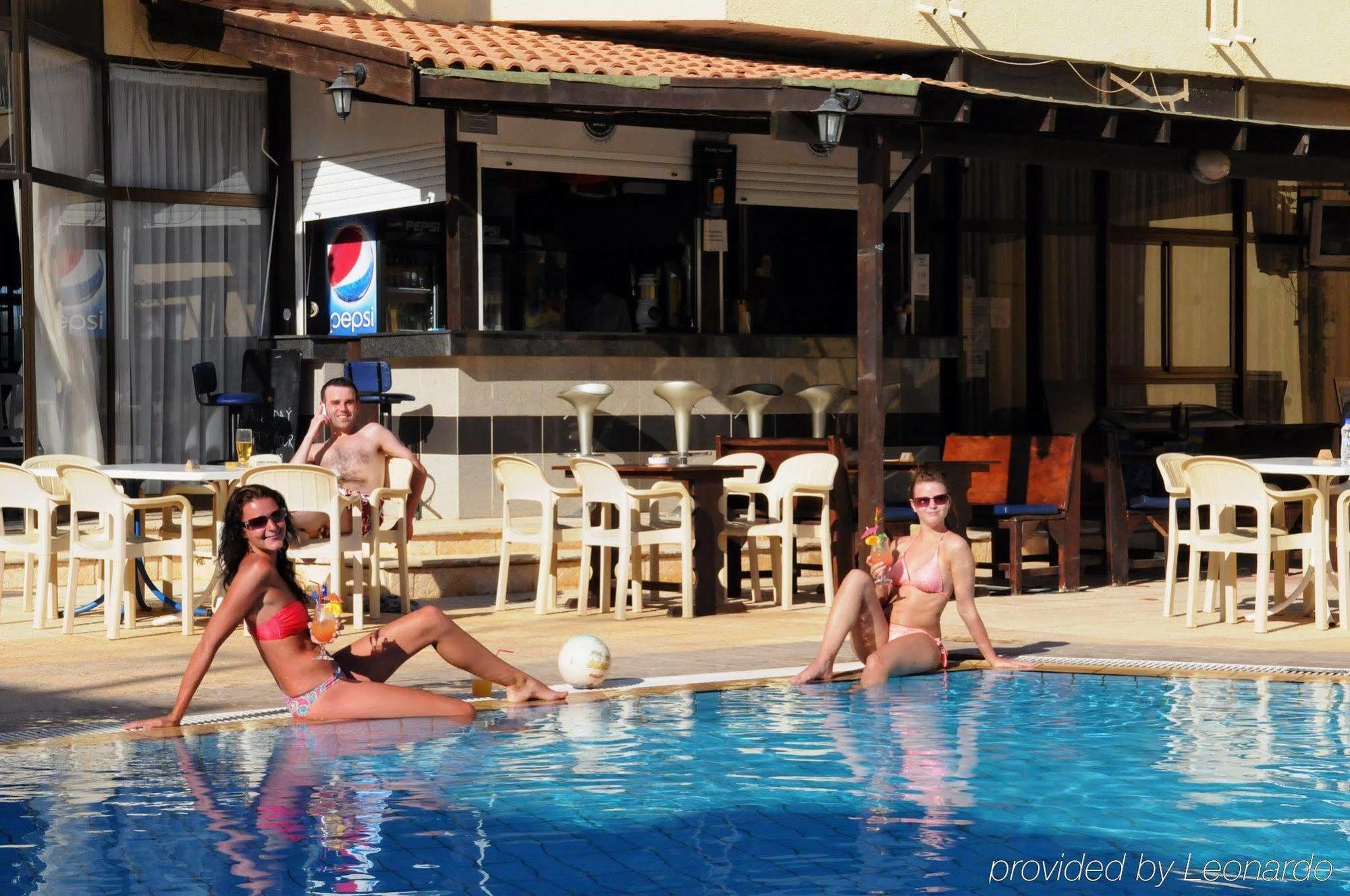 Amore Hotel Apartments 2* Protaras