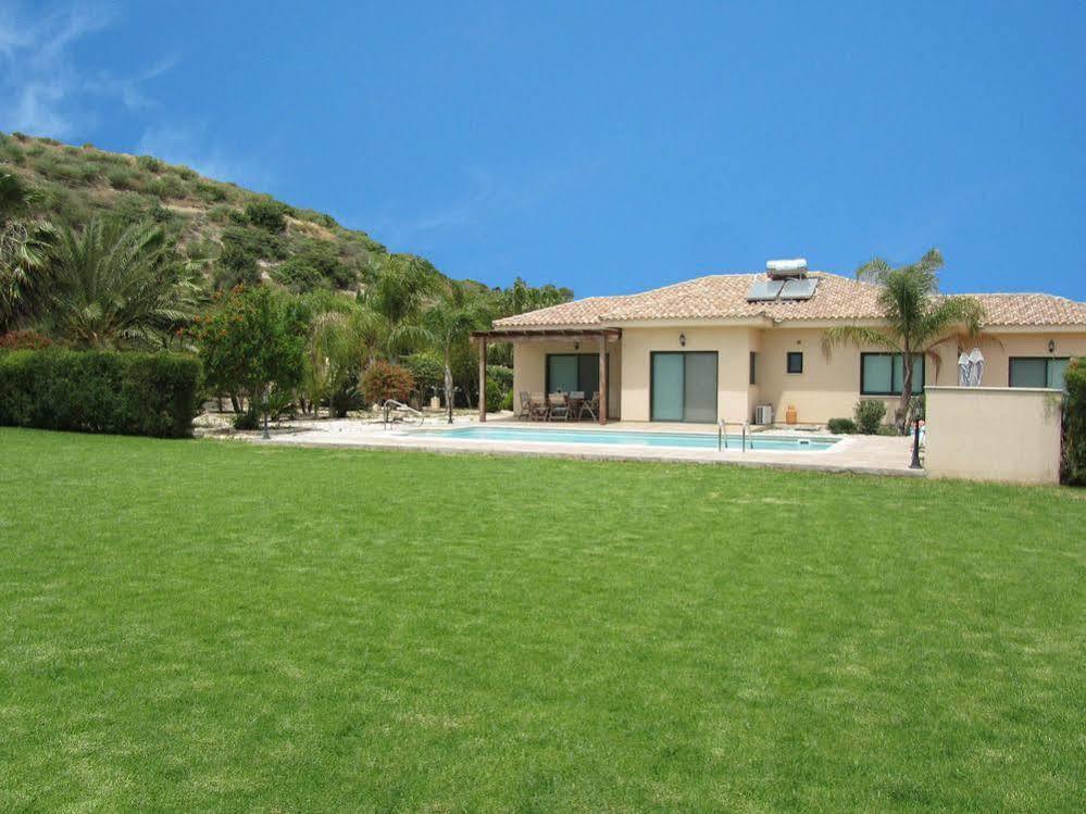Perigiali Villa