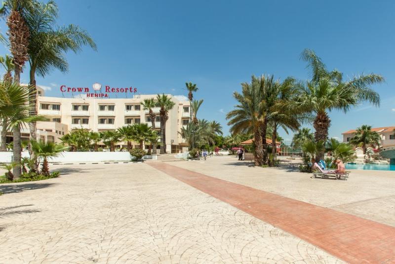 Hotel Crown Henipa Larnaca