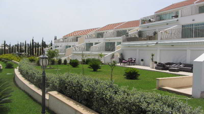 Bayview Gardens Apartment *