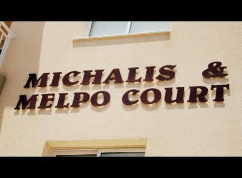Melpo Court Apartment *