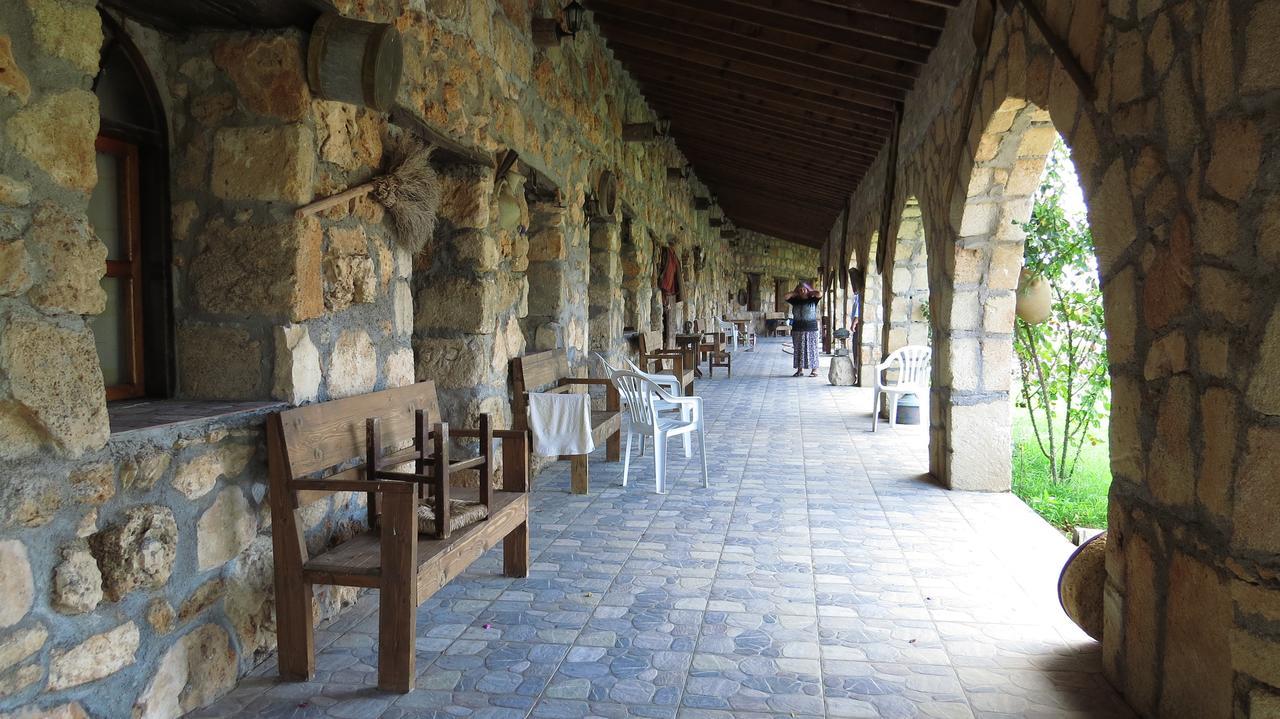 Elausa & Restaurant Resort