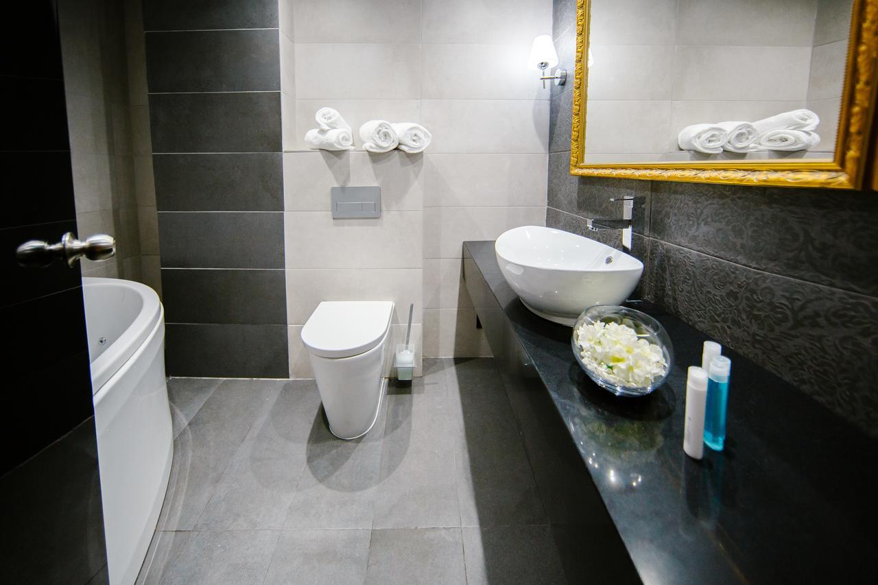 Qbic Hotel 3*