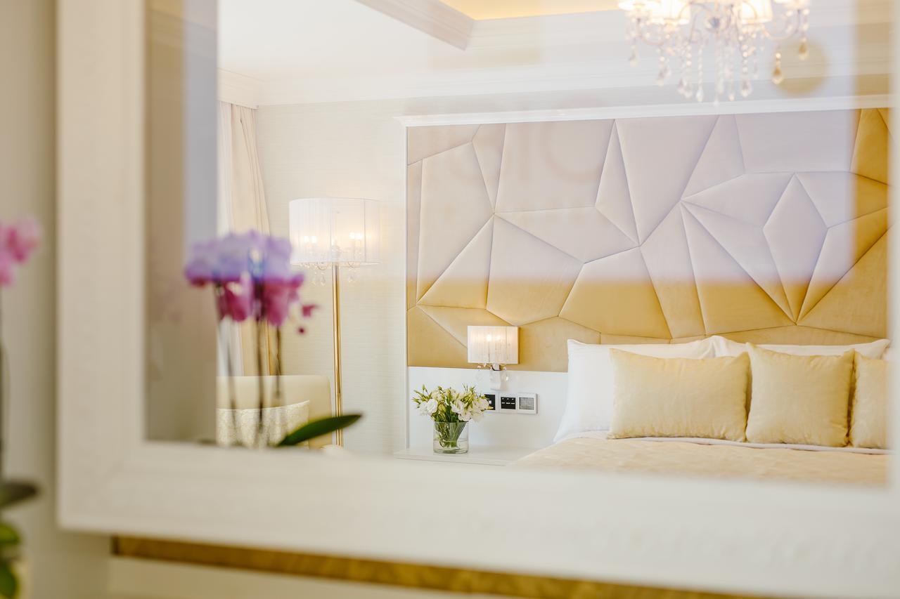 Qbic Hotel 3*