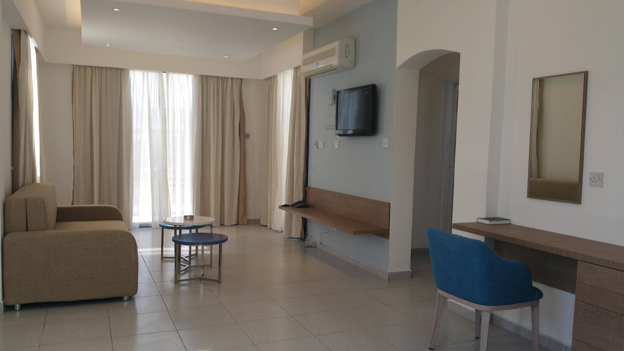 Marica's Boutique 3*