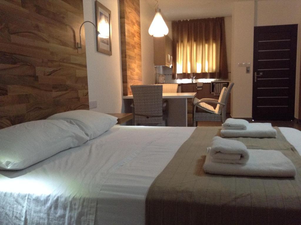 Bougainvillea 3* Polis