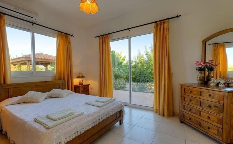Cyprus * Peyia