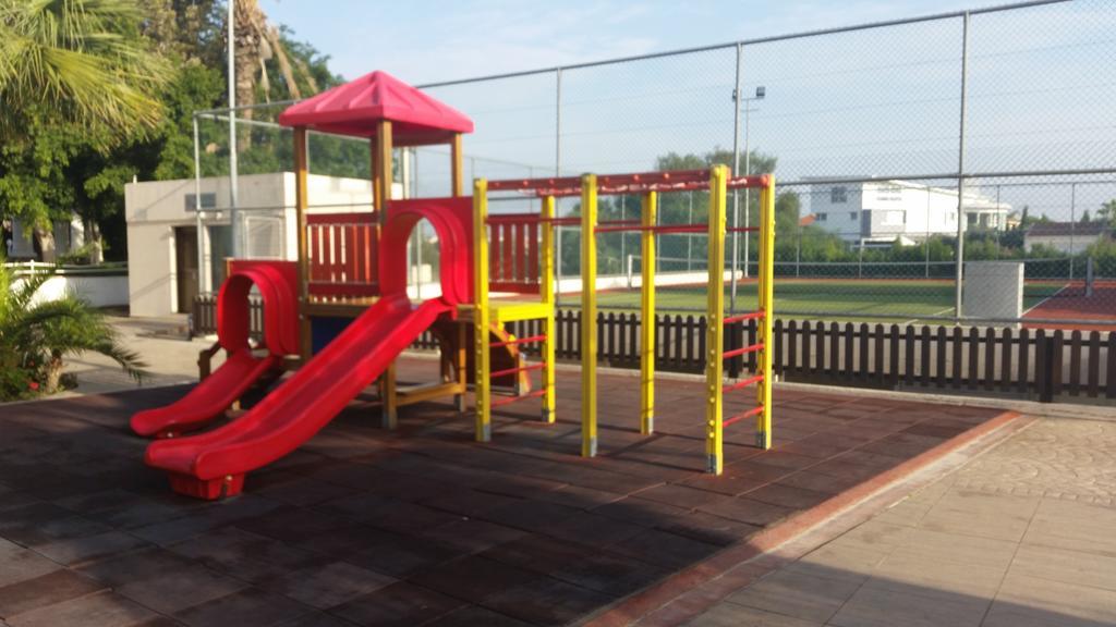 Crown Henipa 3*
