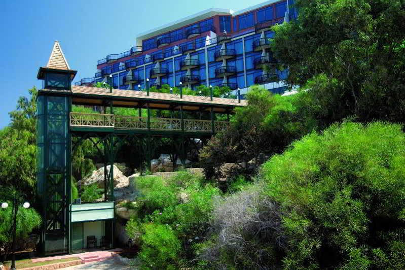 Merit Crystal Cove 4*