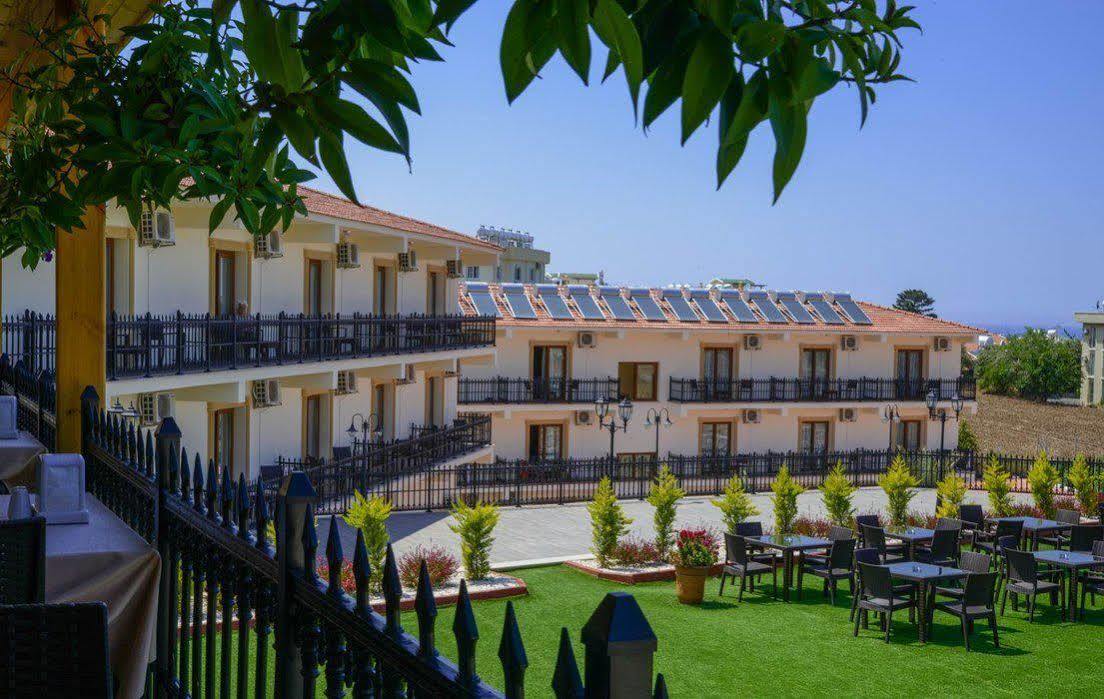 Riverside Garden 4*