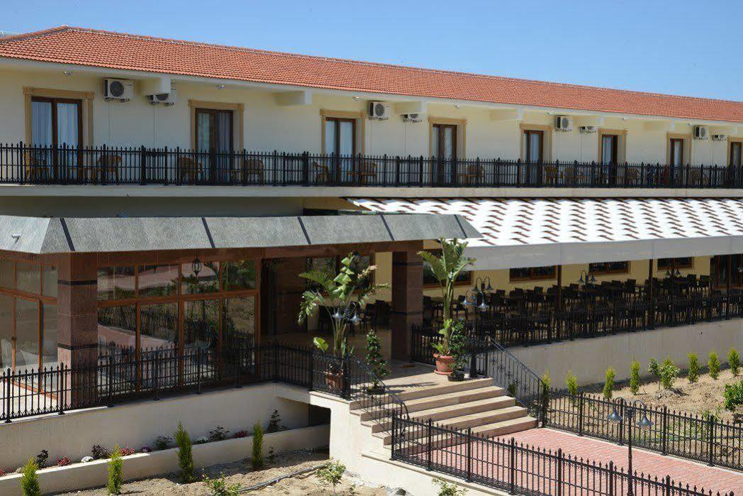 Hotel Riverside Garden 4*