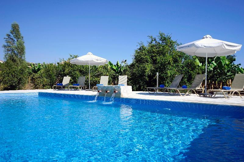 Oniros By Prestige Bookings * Peyia
