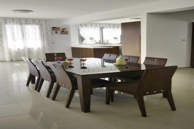 Villa Oniros By Prestige Bookings *