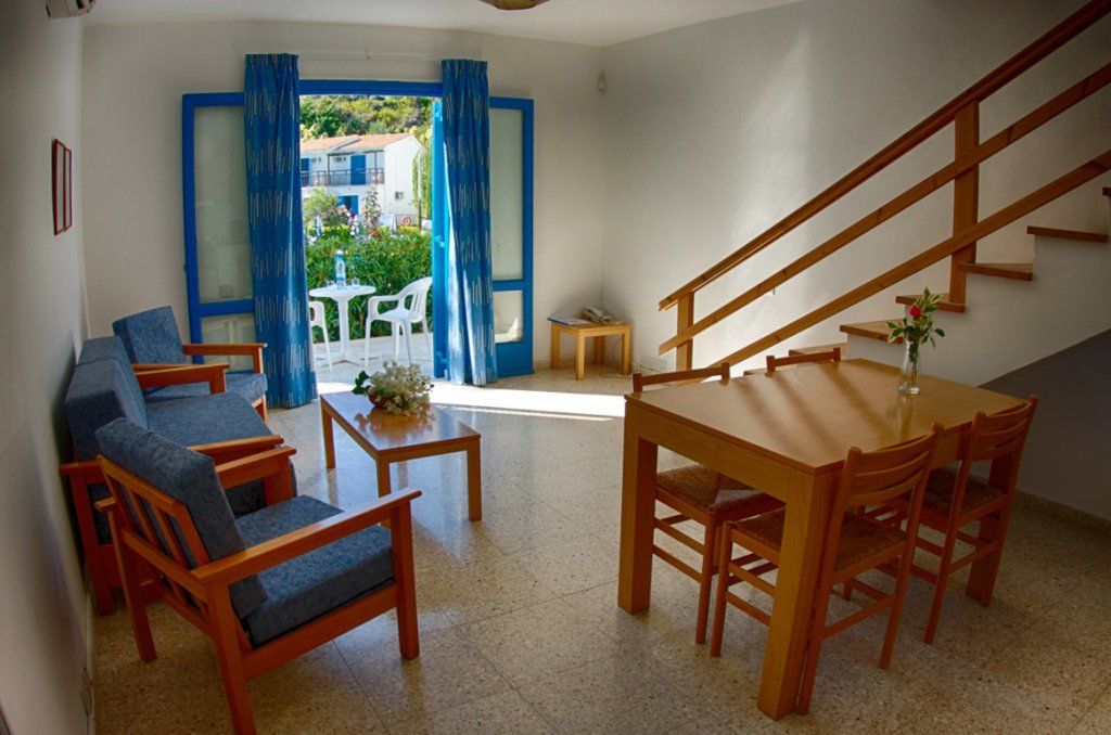 Hylatio Tourist Village 3* Pissouri