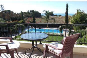 Vineland Bay * Pissouri