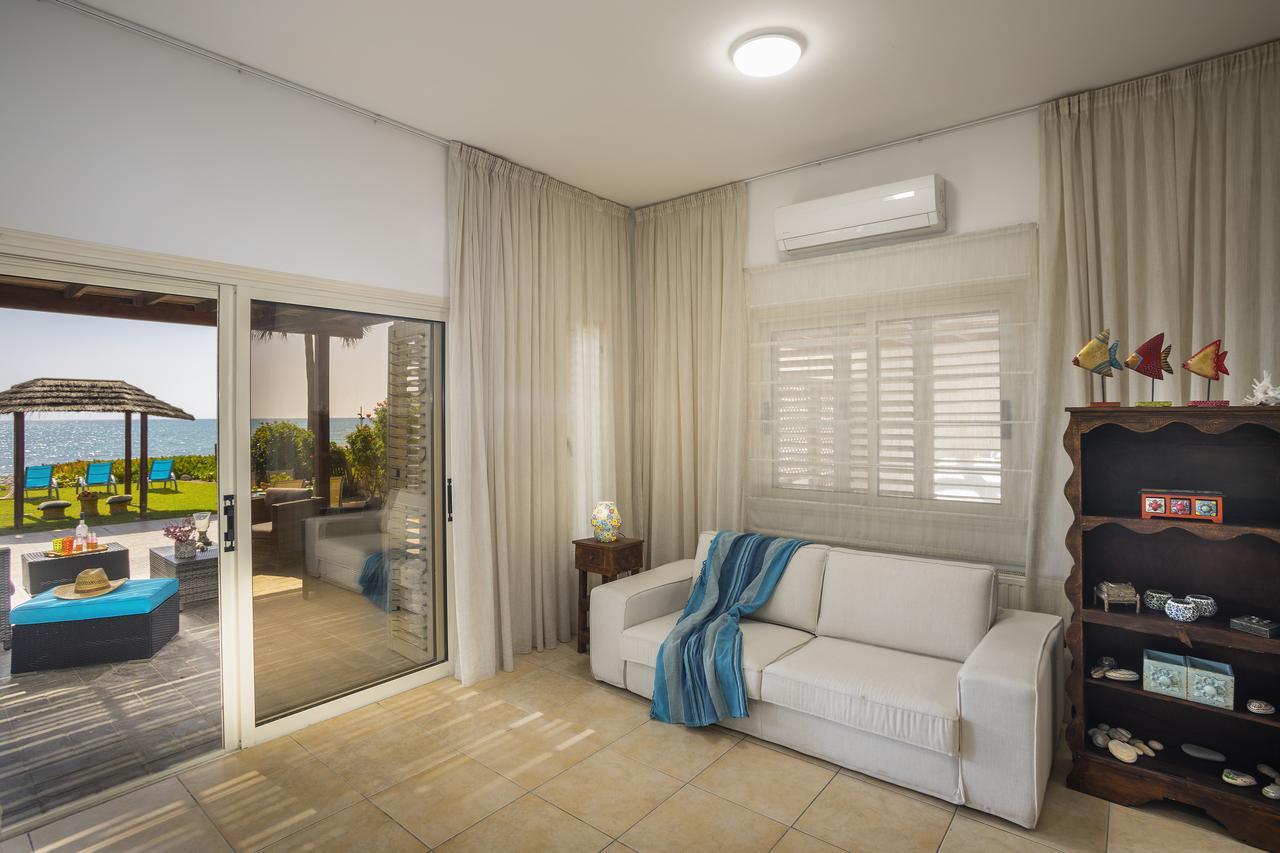 Villa Beachfront *