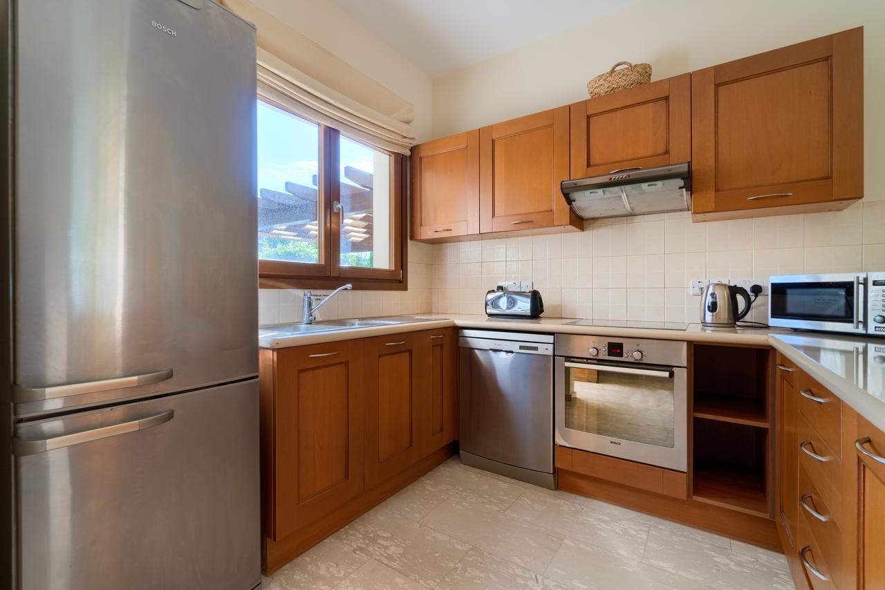 2 Bedroom Harubi With Private Pool, Aphrodite Hills * Kouklia