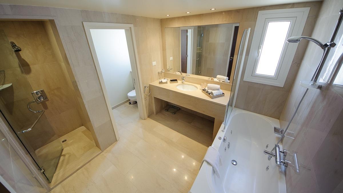 Luxury Bay View 28 Right On The Holiday home Protaras