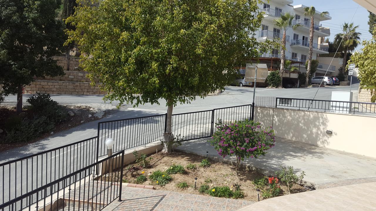 Lazaros Appartement *