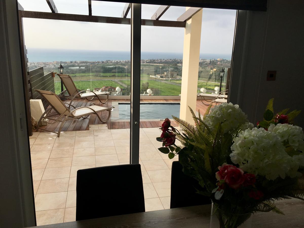 Diamond Townhouse 17 *