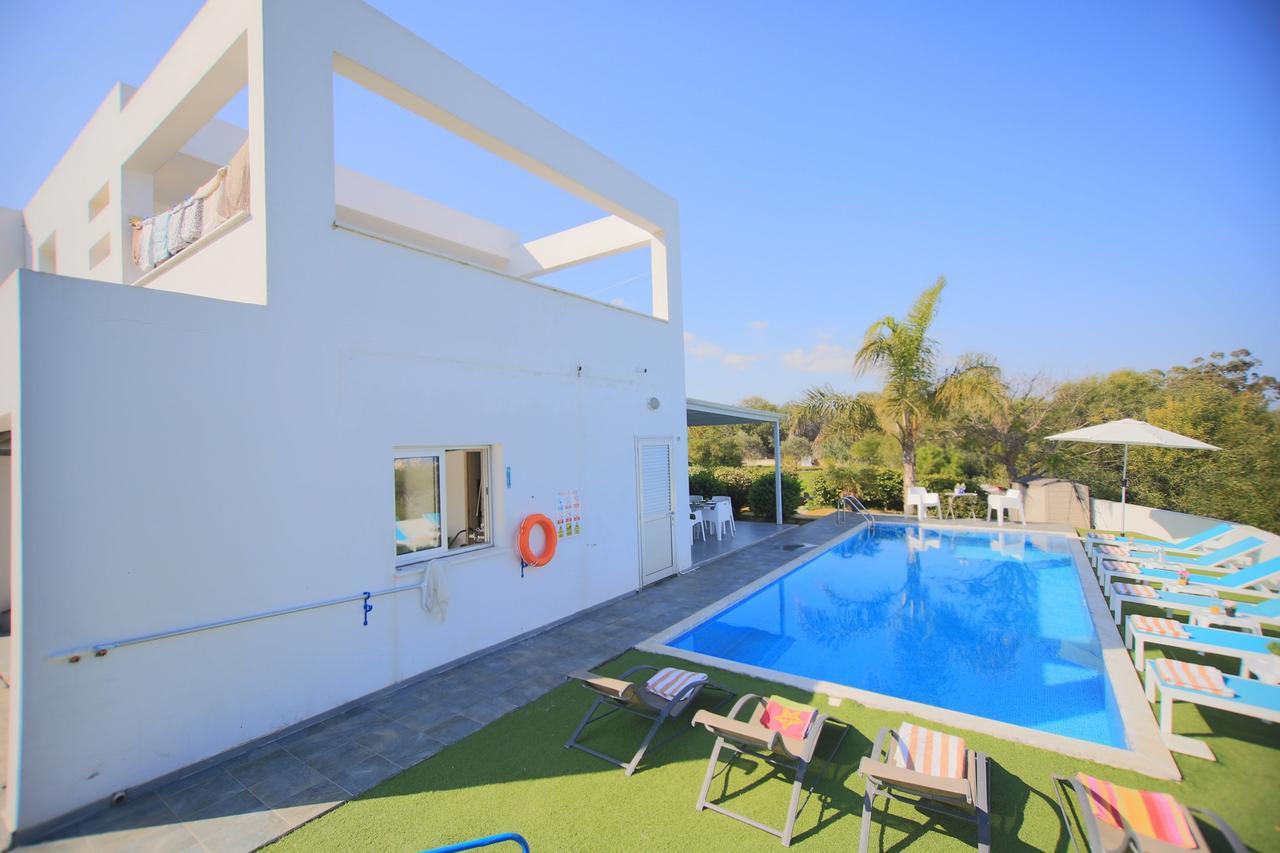 Akefalou Bay Villa *