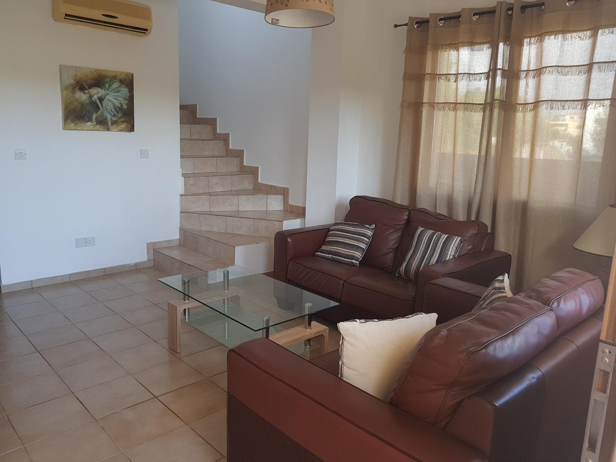 Avra Family Maisonettes