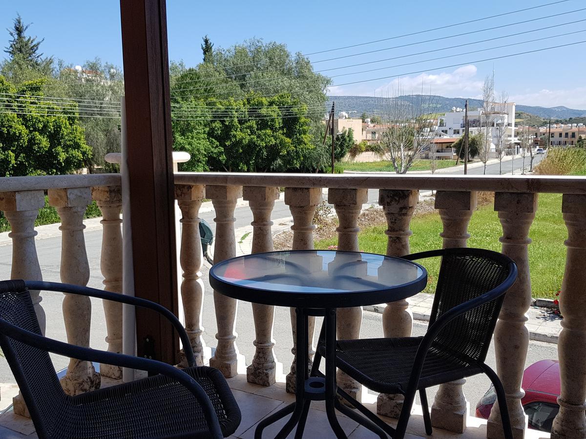 Avra Family Maisonettes * Polis