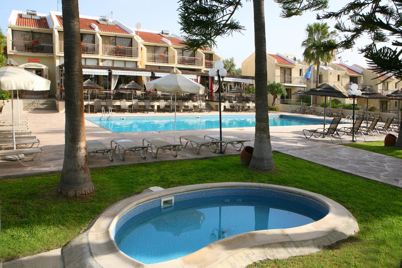 Aparthotel Club Aphrodite 3*