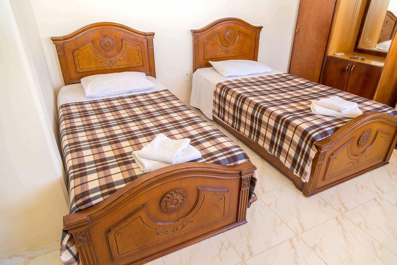 Chrysanthos Boutique Aparthotel 3*