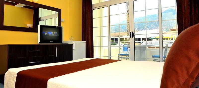 Hotel La & Lapithos (Northern Cyprus)