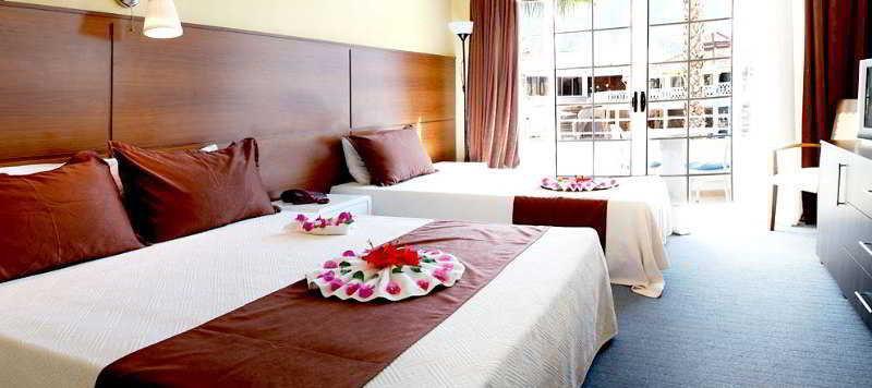 La & 4* Lapithos (Northern Cyprus)