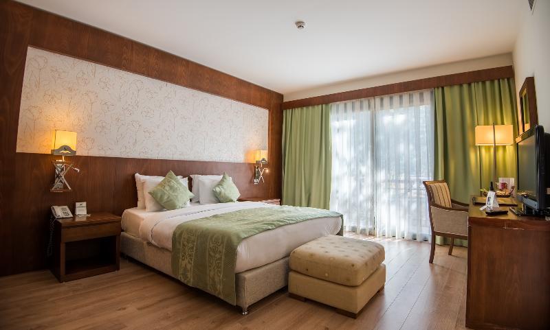 Korineum Golf & Hotel Agios Georgios (Girne)