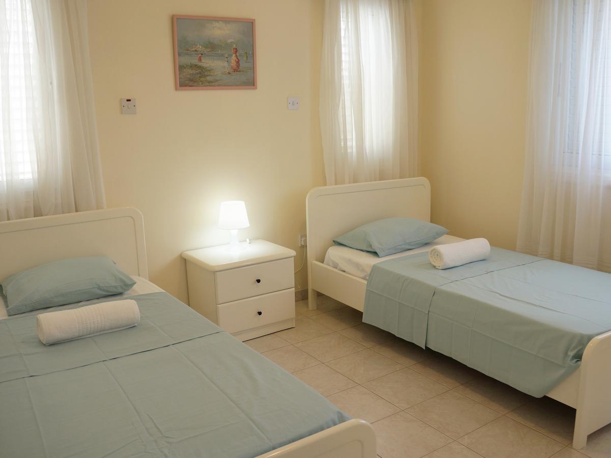 Melani House *
