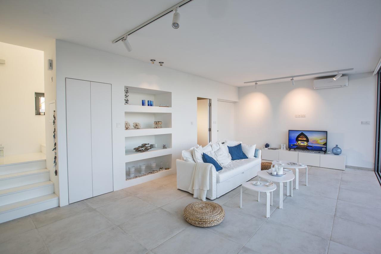 White Pearl Villa *