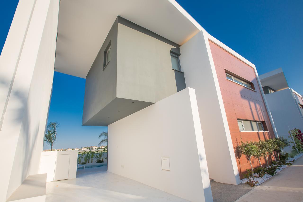 White Pearl Villa *