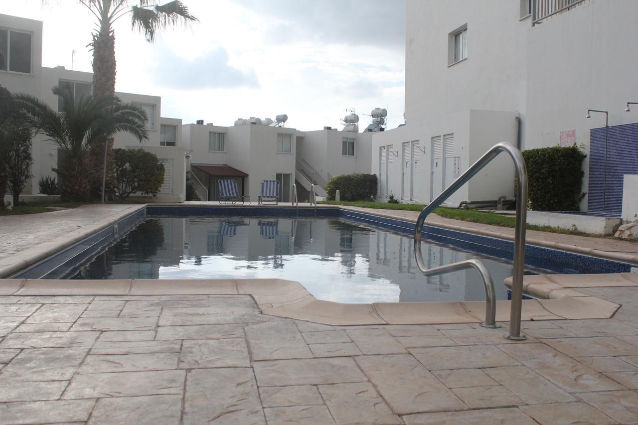 Evros & Coral Bay Seaview Apartment *