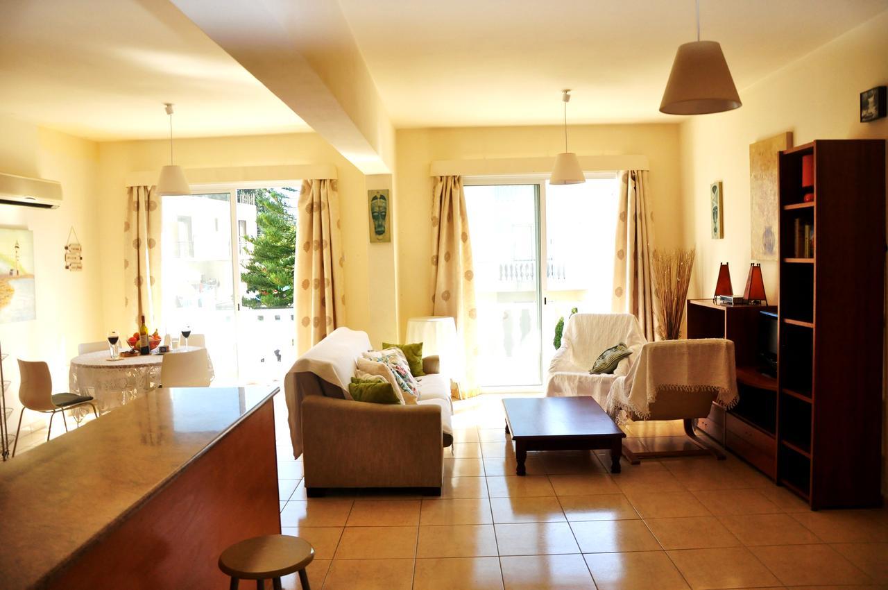 Apartment Universal *