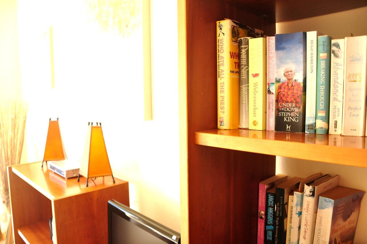Universal Apartment