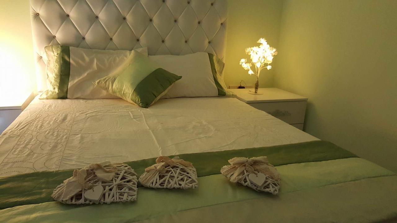 Hotel Aphrodite Beachfront Official Ghaziveran